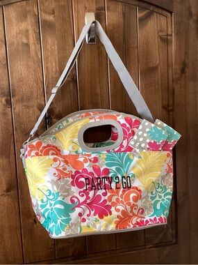 thirty-one Insulated Best Buds “ Party 2 Go “ Cooler Tote